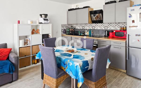 Appartement à vendre    3 pièces • 57 m2 Fosses