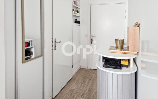 Appartement à vendre    3 pièces • 57 m2 Fosses