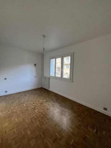 REF 12330- RÉSIDENCE LE PROVENCE - F5 AU 1ER AVEC BALCON