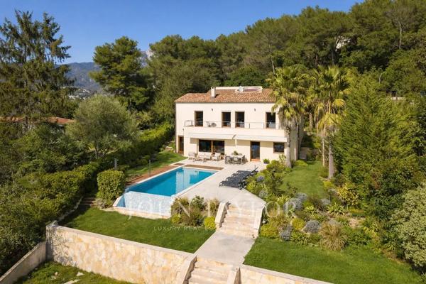 Grande villa avec vue Saint-Paul de Vence et mer