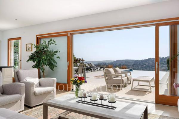 Grande villa avec vue Saint-Paul de Vence et mer