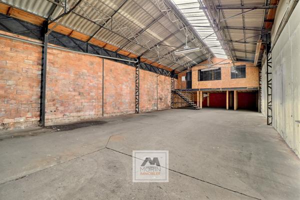 BORDEAUX quartier Judaïque – à vendre LOCAL PROFESSIONNEL / ENTREPÔT – 250 m2