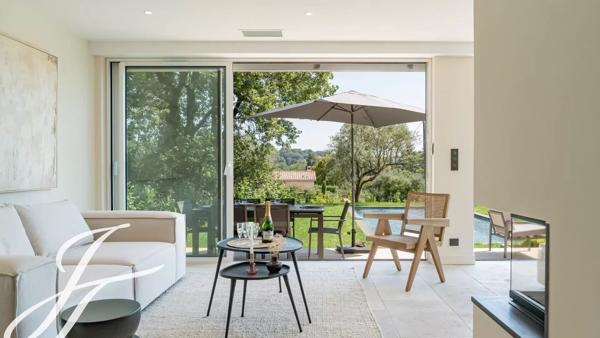 Villa avec 4 chambres à louer à pied du village de Valbonne