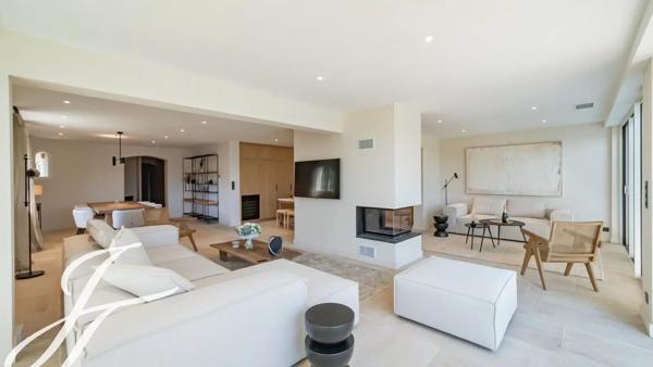 Villa avec 4 chambres à louer à pied du village de Valbonne