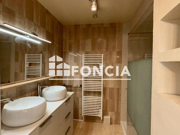 Location Appartement 4 pièces 114.73 m² - Hyeres 83400