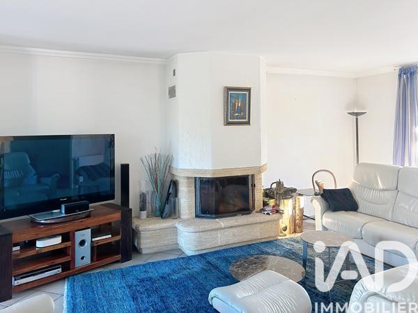 Maison à vendre 6 pièces 115 m² Saint-Germain-lès-Corbeil