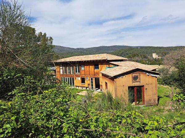 Maison Figanieres 6 pièce(s) 195 m2