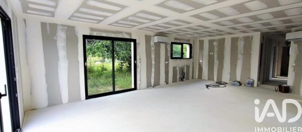 Maison à vendre 5 pièces 110 m² Saint-Aigulin