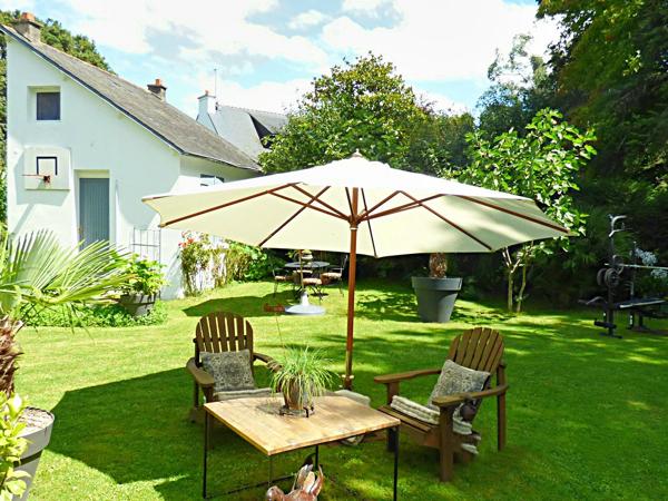 PETITE  LONGERE - SAINT-PHILIBERT