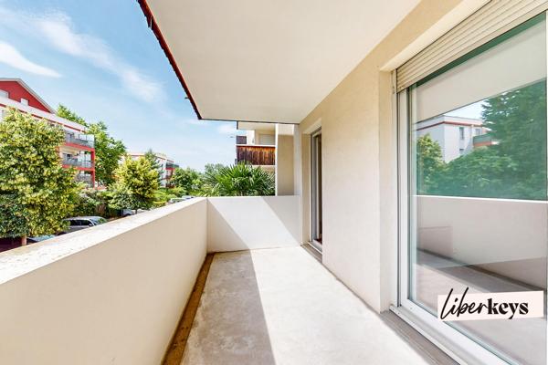 Francheville limite Craponne : T2 lumineux avec grand balcon au calme