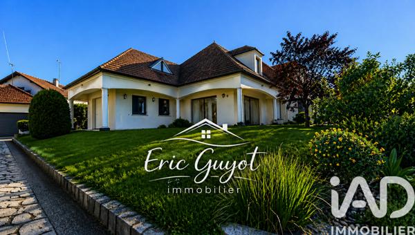 Maison à vendre 9 pièces 240 m² Le Plessis-Trévise