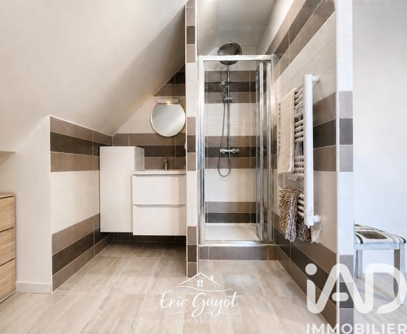 Maison à vendre 9 pièces 240 m² Le Plessis-Trévise