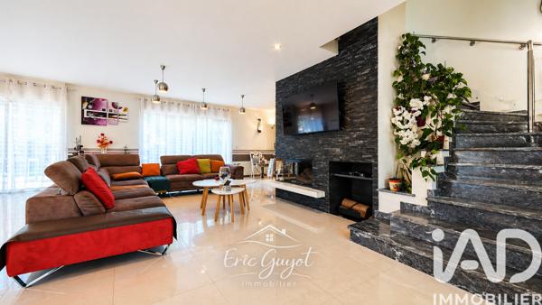 Maison à vendre 9 pièces 240 m² Le Plessis-Trévise