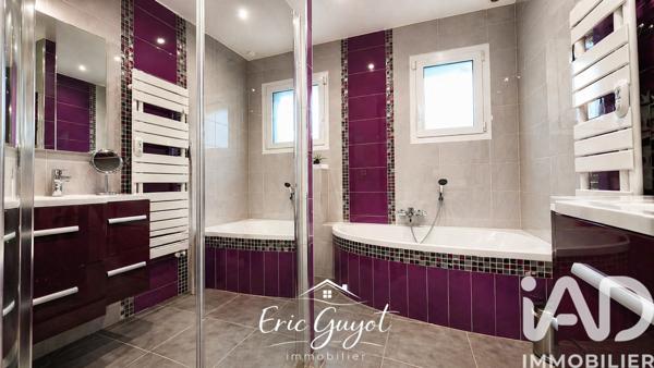 Maison à vendre 9 pièces 240 m² Le Plessis-Trévise