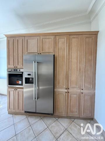 Location appartement 5 pièces 172 m² Compiègne