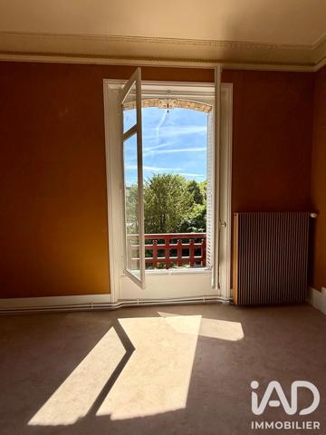 Location appartement 5 pièces 172 m² Compiègne