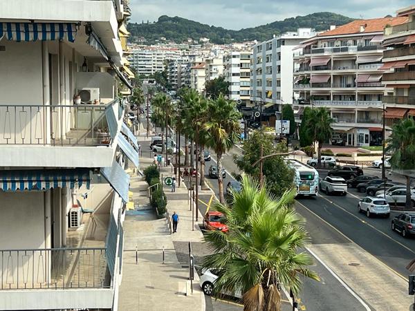3 pièces 64.94 m2 Le Cannet Sadi Carnot terrasse vendu loué