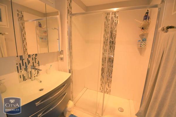 Vente maison 8 pièces de 178m²