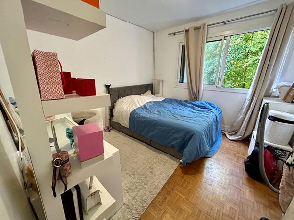 Appartement POISSY 3 pièce(s) 60 m2 €210 000 ** - Référence 8780