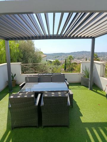 Maison contemporaine 4 chambres  avec vue mer à Toulon - Bas Corniche Marius Escartefigue