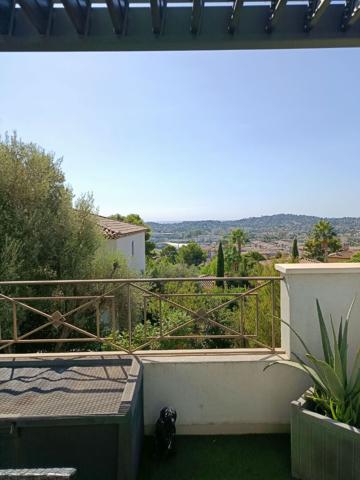 Maison contemporaine 4 chambres  avec vue mer à Toulon - Bas Corniche Marius Escartefigue