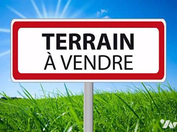 Terrain à bâtir dans village
