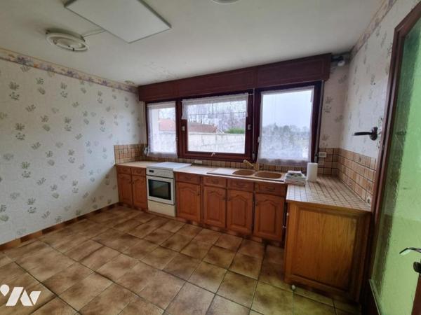 Maison à Avesnes-les-Aubert