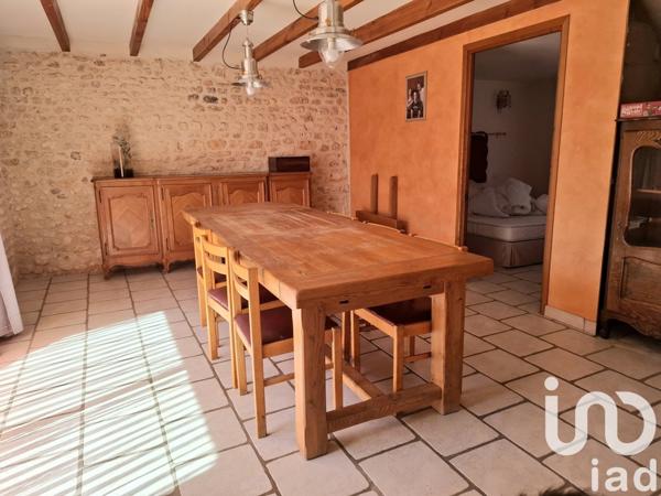 Maison 7 pièces de 166 m² à Saint-Just-Luzac (17320)