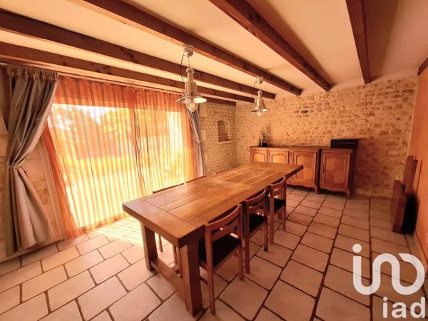 Maison 7 pièces de 166 m² à Saint-Just-Luzac (17320)