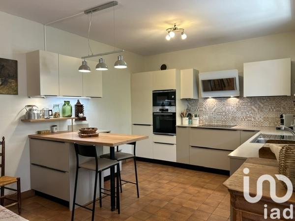 Maison à vendre 8 pièces 180 m² Saint-Marcel-d'Ardèche