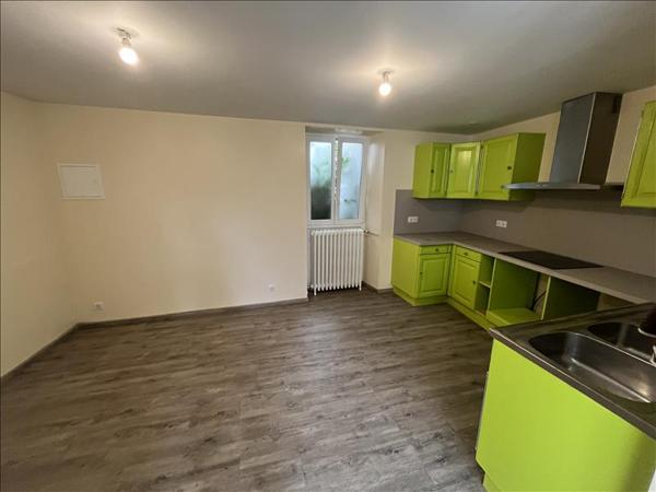 Maison à louer |  BRIOUX SUR BOUTONNE |  4 pièces | 121 m²