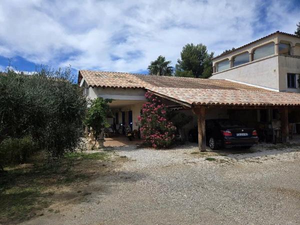 Vente Villa 13 pièces 320 m2 à Cavalaire-sur-Mer