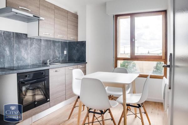 Appartement à louer 2 pièces 46.32m² Nîmes (30000)