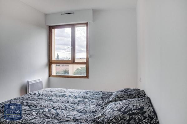 Appartement à louer 2 pièces 46.32m² Nîmes (30000)