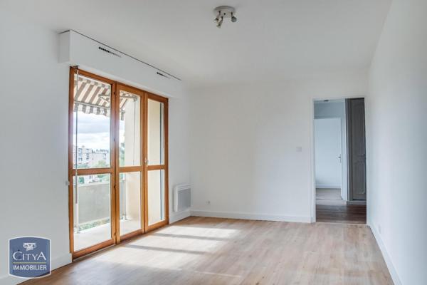 Appartement à louer 2 pièces 46.32m² Nîmes (30000)