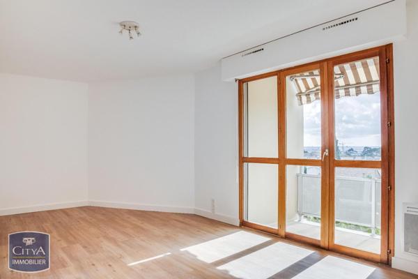 Appartement à louer 2 pièces 46.32m² Nîmes (30000)