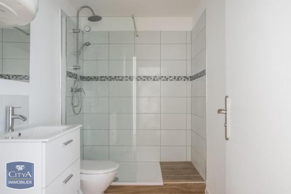 Appartement à louer 2 pièces 46.32m² Nîmes (30000)