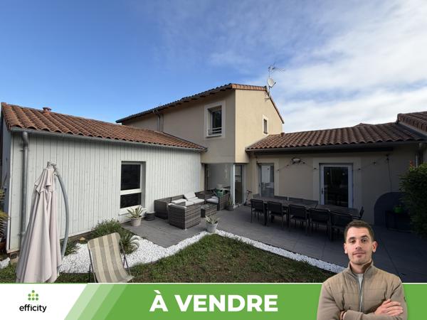 Maison
         6 pièces
        - 96 m² Exclusivité 217 000 € *
