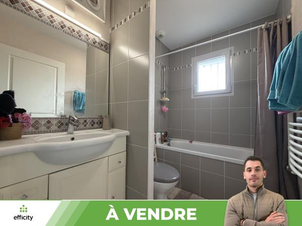 Maison
         6 pièces
        - 96 m² Exclusivité 217 000 € *