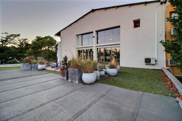 AIX-EN-PROVENCE - SECTEUR CELONY - LOFT - VASTE TERRASSE -