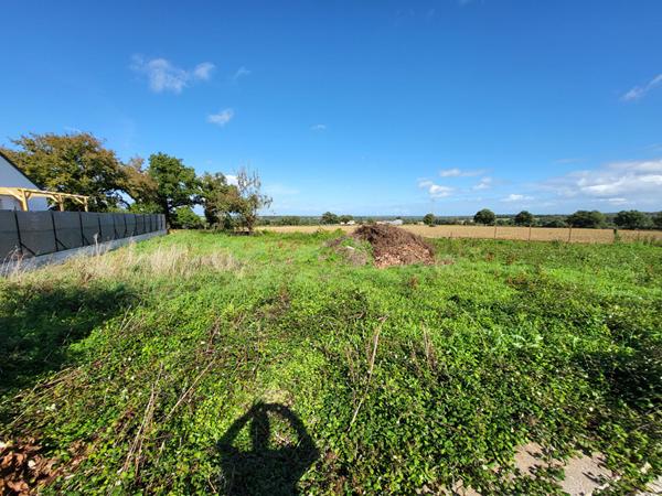 Terrain 610m²