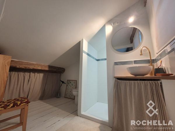 MAISON DE VILLE ENTIÉREMENT RÉNOVÉE