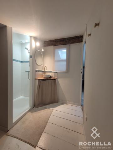 MAISON DE VILLE ENTIÉREMENT RÉNOVÉE