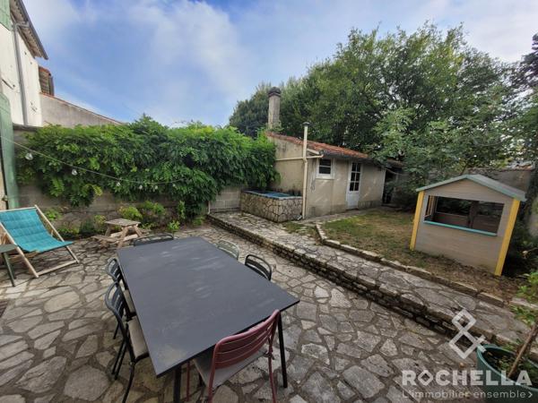 MAISON DE VILLE ENTIÉREMENT RÉNOVÉE