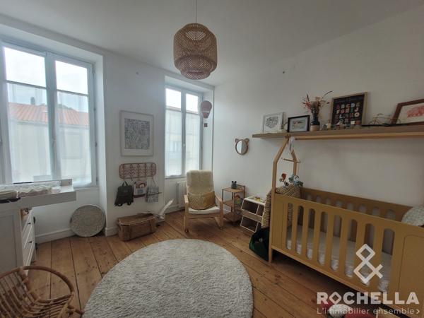 MAISON DE VILLE ENTIÉREMENT RÉNOVÉE