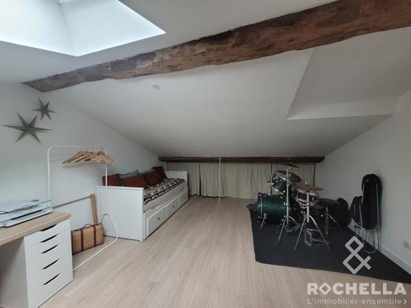 MAISON DE VILLE ENTIÉREMENT RÉNOVÉE