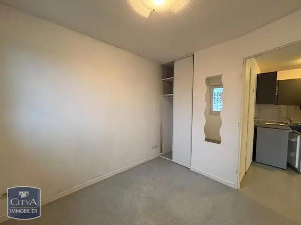 Appartement à louer 2 pièces 27.69m² Arras (62000)