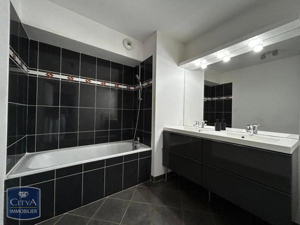 Appartement à louer 4 pièces 70.31m²