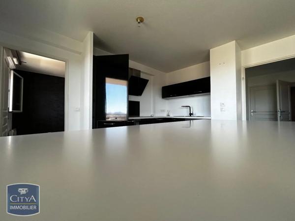 Appartement à louer 4 pièces 70.31m²