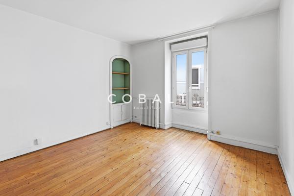 À deux pas du marché Talensac, un appartement de caractère à réinventer